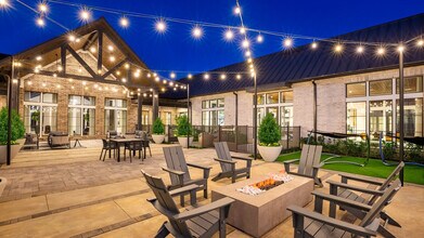 Alexan Lake Olympia in Missouri City, TX - Building Photo - Building Photo