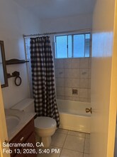 5966 Walerga Rd in Sacramento, CA - Building Photo - Building Photo