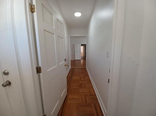 43-10 56th St in Queens, NY - Building Photo - Building Photo