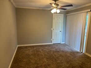 5 Sheneman Dr in Bella Vista, AR - Building Photo - Building Photo