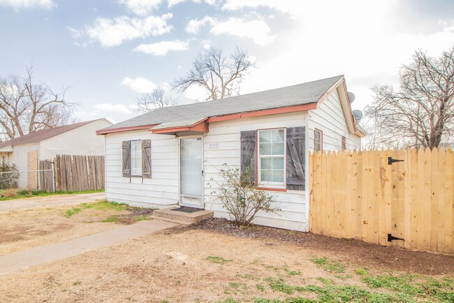 2713 Dartmouth St in Lubbock, TX - Building Photo - Building Photo