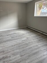 9725-9130 130 Ave NW in Edmonton, AB - Building Photo - Building Photo