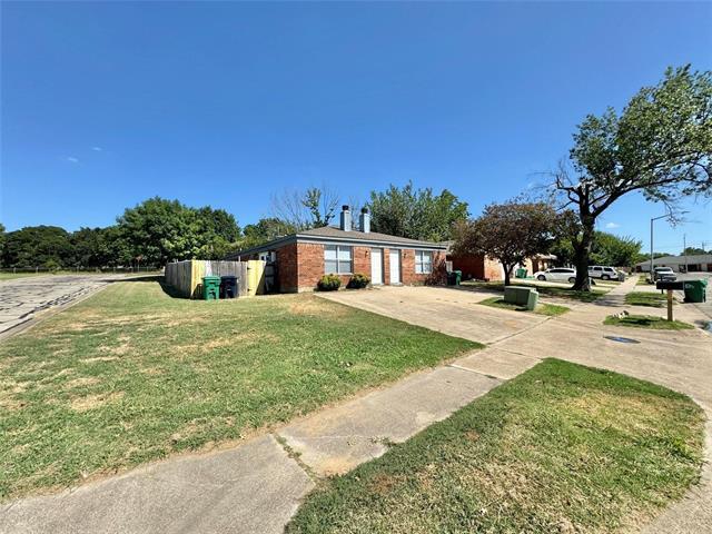 305 Casie Ct in Denton, TX - Building Photo - Building Photo