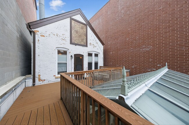 property at 2034 N Halsted St