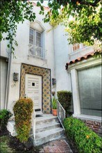 935 S Sherbourne Dr in Los Angeles, CA - Building Photo - Building Photo