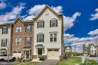 7921 Mine Run Rd in Severn, MD - Building Photo - Building Photo