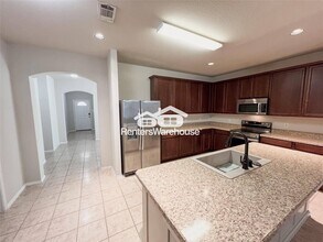 1617 Totem Pole Way in Krum, TX - Building Photo - Building Photo