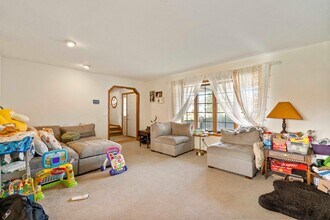 1853 Wallinford Dr in Sun Prairie, WI - Building Photo - Building Photo