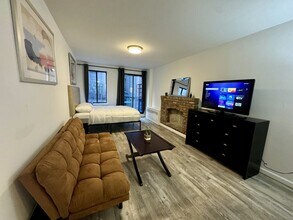 165 E 89th St in New York, NY - Building Photo - Building Photo