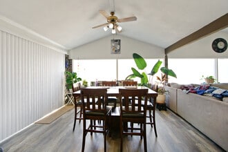 1545 E 21st St in Santa Ana, CA - Building Photo - Building Photo