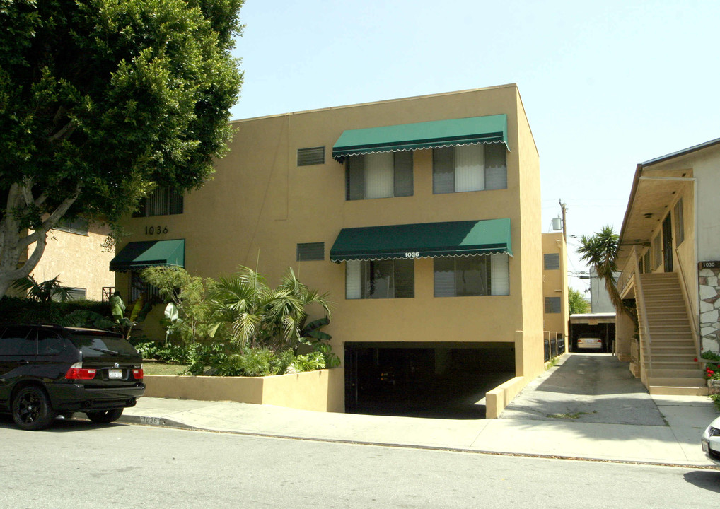 1036 N Stanley Ave in West Hollywood, CA - Building Photo