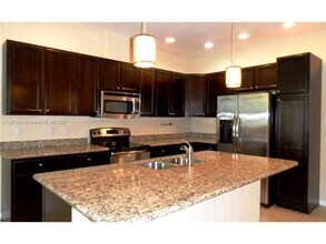 3067 Tortola Way in Hollywood, FL - Building Photo - Building Photo