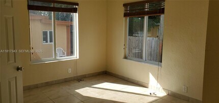 1740 NE 148th St in Miami, FL - Building Photo - Building Photo