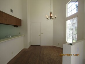 1128 Marigold Way in Lompoc, CA - Building Photo - Building Photo