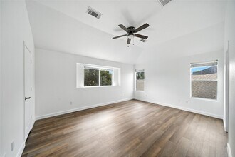 1910 Hall Ridge Trace Ln in Houston, TX - Building Photo - Building Photo