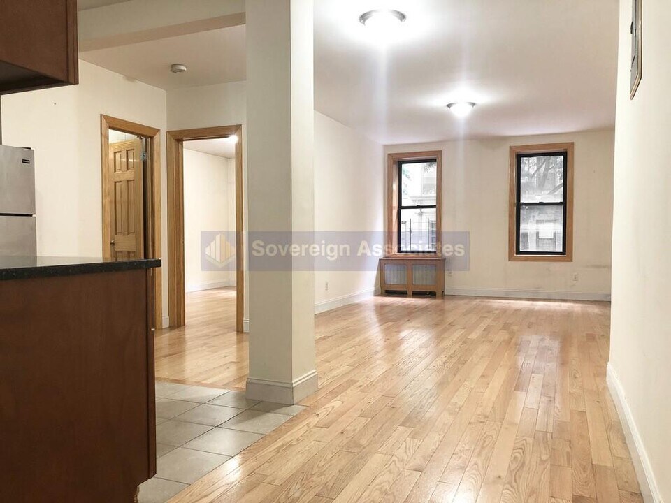 20 Magaw Pl in New York, NY - Building Photo