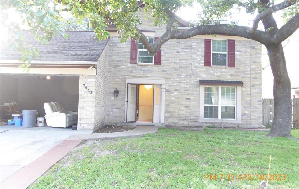 9402 Towerstone Dr in Spring, TX - Building Photo