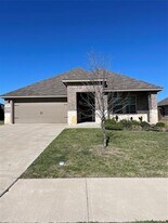 468 Unbridled Rd in Waxahachie, TX - Building Photo