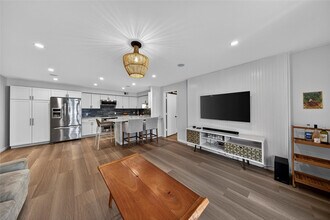 700 SE 2nd Ave in Deerfield Beach, FL - Building Photo - Building Photo