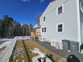 1230 Smyth Rd, Unit 2 in Hooksett, NH - Building Photo - Building Photo