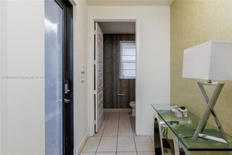 10590 NW 78th Terrace in Doral, FL - Building Photo - Building Photo