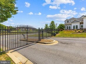 1301 Karen Blvd in Capitol Heights, MD - Building Photo - Building Photo