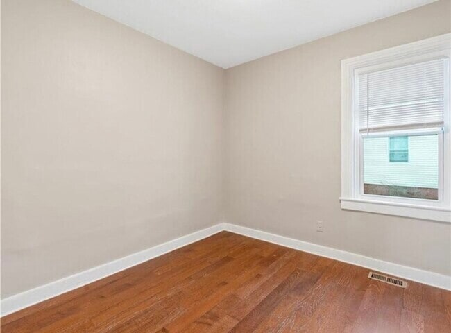 244 Veazie St in Providence, RI - Building Photo - Building Photo