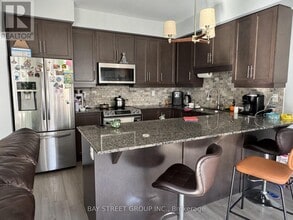 51 Dominion Cres in Niagara-On-The-Lake, ON - Foto de edificio - Building Photo