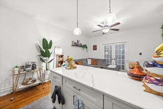429 Fairmount Ave in Jersey City, NJ - Building Photo - Building Photo