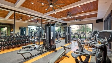 583 Crescent Ln in Madera, CA - Building Photo - Building Photo