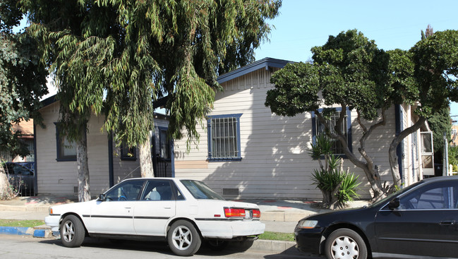 1034 Daisy Ave in Long Beach, CA - Building Photo - Building Photo