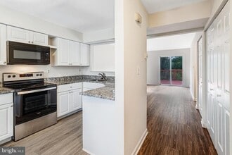 15324 Gunsmith Terrace in Woodbridge, VA - Building Photo - Building Photo