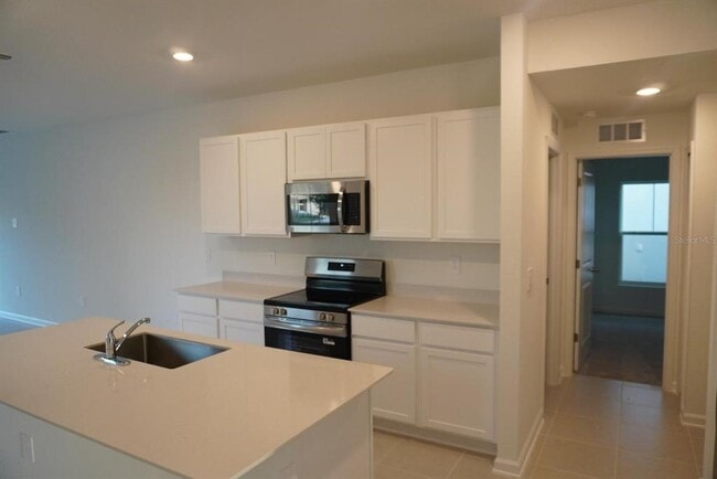 3448 Chinotto Dr in Lake Alfred, FL - Building Photo - Building Photo