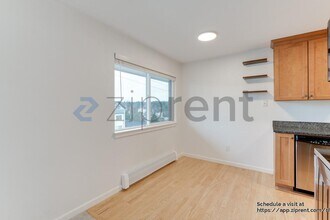 911 N 73rd St in Seattle, WA - Building Photo - Building Photo