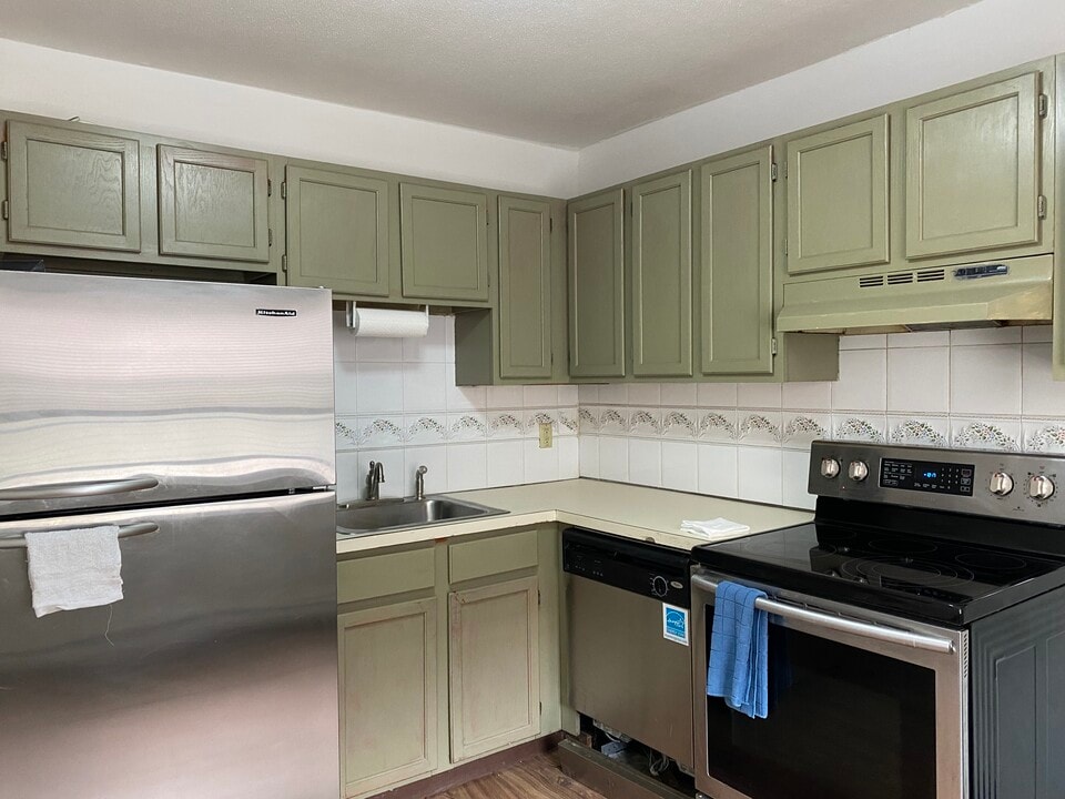 35 Fairfield Ave, Unit #12 in Norwalk, CT - Building Photo