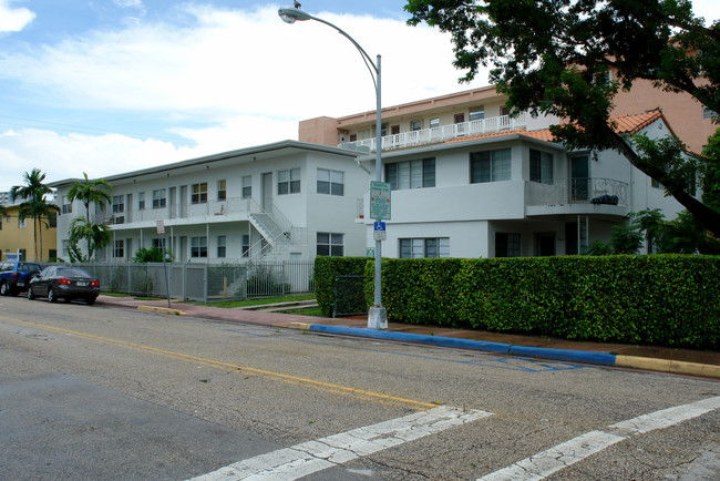 South Beach Apartments in Miami Beach, FL - Foto de edificio - Building Photo