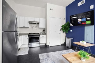 209 9th St in Pittsburgh, PA - Building Photo