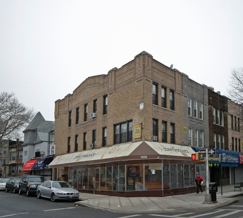 7626 5th Ave in Brooklyn, NY - Foto de edificio