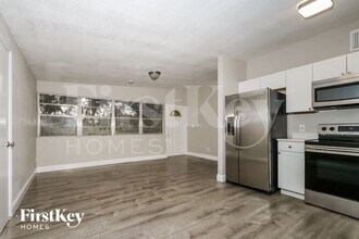 11574 Oleander Dr in Royal Palm Beach, FL - Foto de edificio - Building Photo