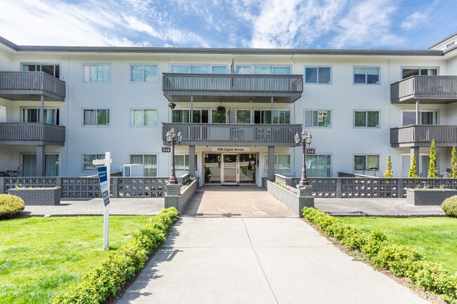 Libby Manor Apartments in New Westminster, BC - Building Photo - Building Photo