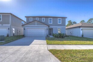 30600 Thunderbird Dr in Wesley Chapel, FL - Building Photo
