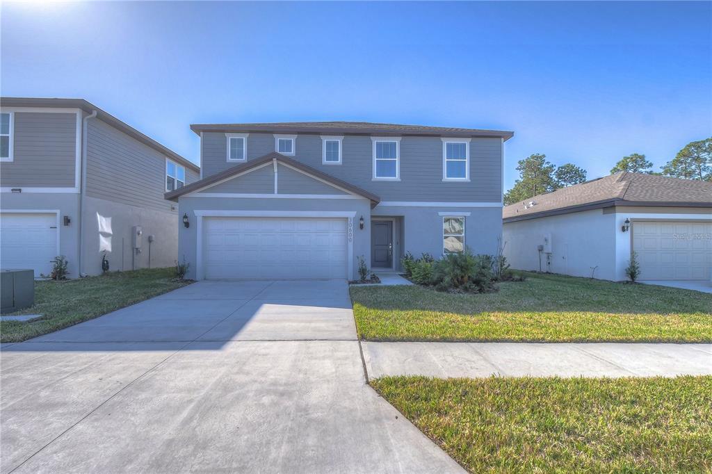 30600 Thunderbird Dr in Wesley Chapel, FL - Building Photo