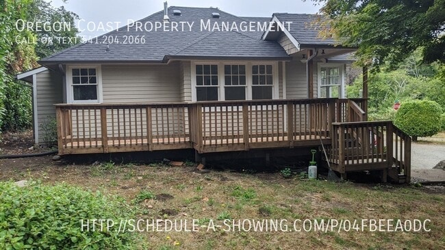 4931 NE I Ave in Neotsu, OR - Building Photo - Building Photo