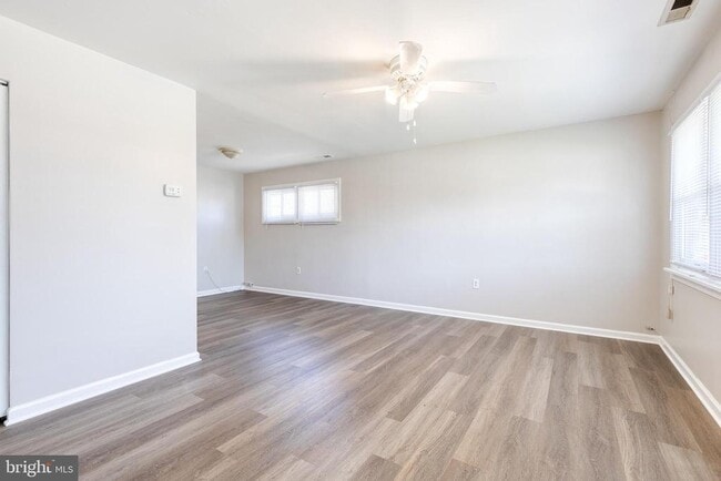 142 Alview Terrace in Glen Burnie, MD - Building Photo - Building Photo