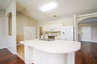 313 SE 26th Terrace in Cape Coral, FL - Building Photo - Building Photo