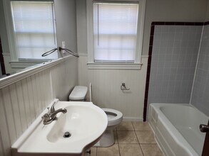 18 Montclair Dr in Jackson, TN - Building Photo - Building Photo