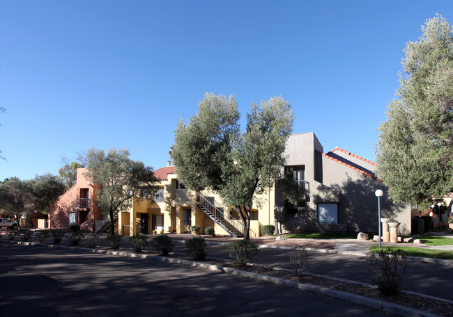 Rio Cancion in Tucson, AZ - Foto de edificio - Building Photo