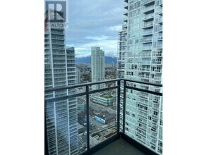 6098 Station St in Burnaby, BC - Building Photo - Building Photo