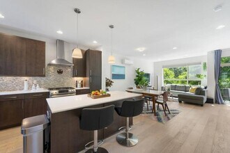 5169 42nd Ave S in Seattle, WA - Building Photo - Building Photo