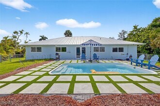 1377 Sand Castle Rd in Sanibel, FL - Building Photo - Building Photo